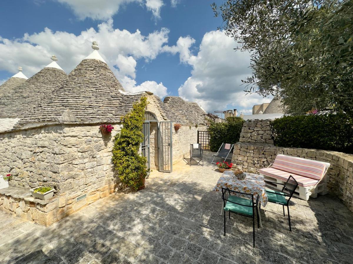 Trulli Barsento Guest House Алберобело Екстериор снимка
