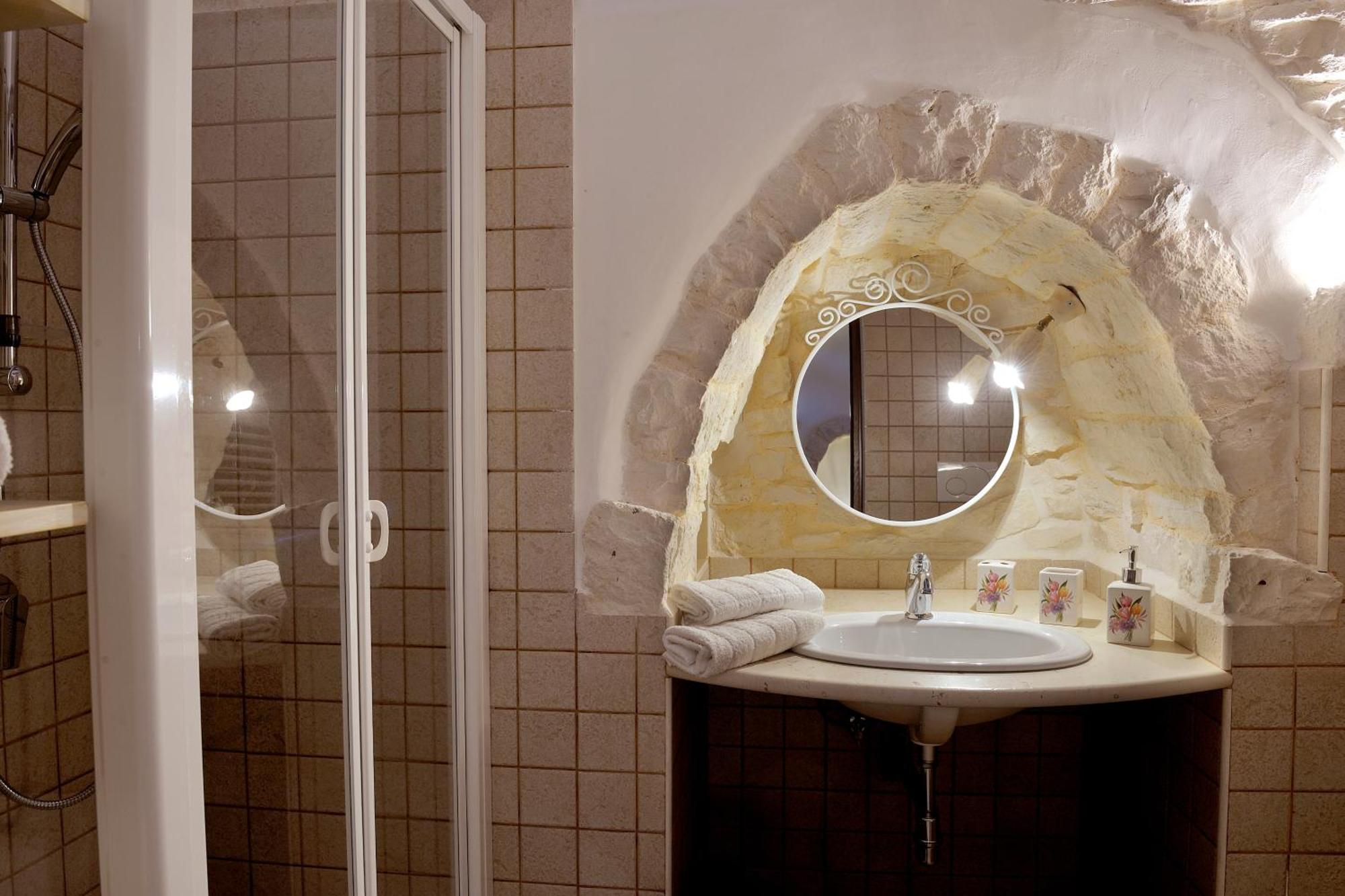 Trulli Barsento Guest House Алберобело Стая снимка