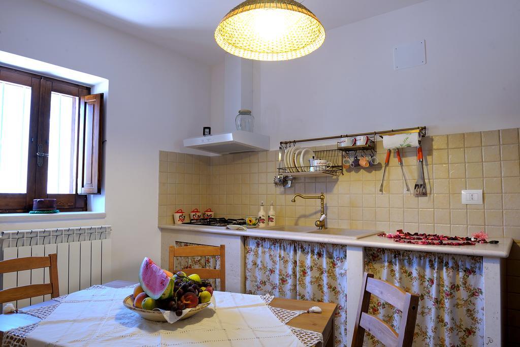 Trulli Barsento Guest House Алберобело Стая снимка